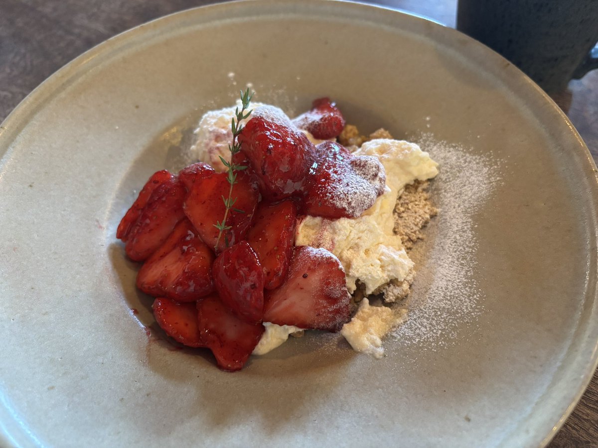 na_daily1's tweet image. 今年初カフェ (ˆ꜆ . ̫ . ).🎀

#日常垢