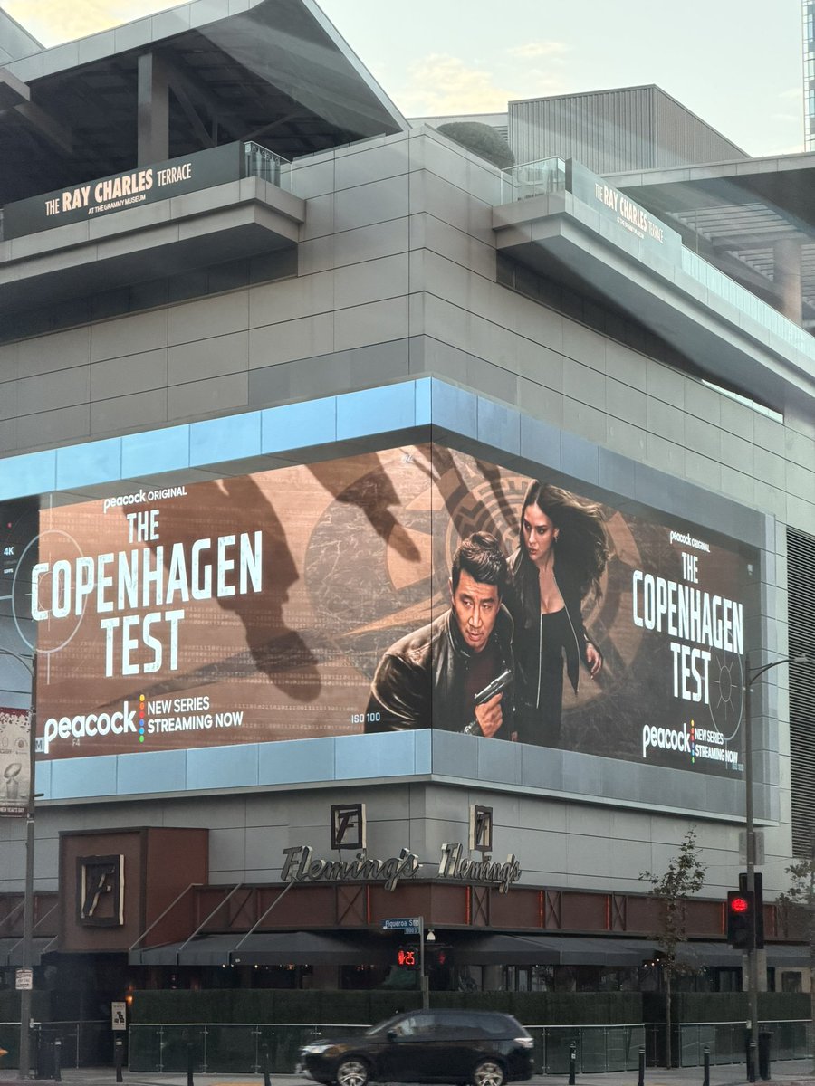 SimuLiu's tweet image. happy new year from all of us at the copenhagen test 🤍🤍🤍🤍🤍 may your 2026 be filled with more trustworthy people than the ones on our show 🤨