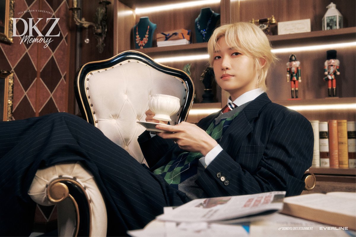 [💼]
DKZ 2026 SEASON'S GREETINGS [Memory] 

CONCEPT PHOTO - SEHYEON

🗓 25.12.29 (MON) 17:00 ~ 26.01.02 (FRI) 23:59 (KST)
🔗 에버라인샵 (everlineshop.com)

#DKZ #디케이지 
#세현 #SEHYEON
#DKZ_2026SG #Memory