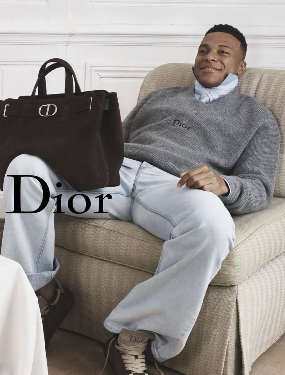 _BeFootball's tweet image. Mbappé ✖️ Dior