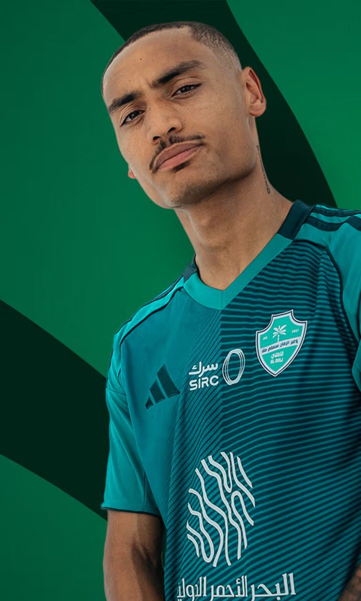 أرى أن مبارتنا ضد النصر هي فرصة ذهبية لاعطاء ميلوت الثقة اثق فيه بيشيل المباراة باذن الله 

#الاهلي_النصر