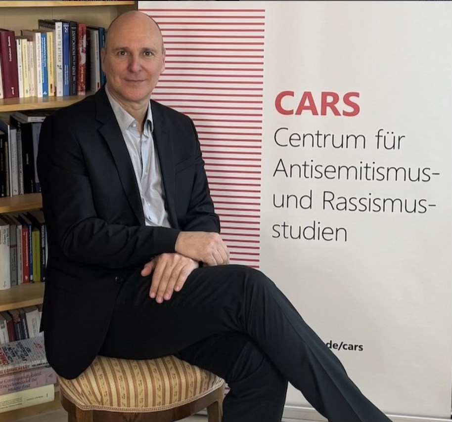 Vorträge von STEPHAN GRIGAT: 

22.1. Düsseldorf 19:00 "Projektiver Antizionismus"
Jüdische Gemeinde, Paul Spiegel-Platz 1
jgdus.de/anmeldung

25.1. Aachen, 15:00 "Holocaustleugnung &amp; -Relativierung in der Gegenwart
Citykirche, An der Nikolauskirche 3
akademie-bistum-aachen.de/bilden-begegne…