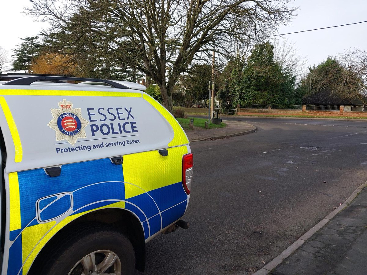 EPWitham's tweet image. Witham CSC Officer Penrose conducted foot patrols where he was able to prevent a shoplifting incident in progress &amp;amp; received thanks from the store for being visible. Speed checks were carried out with startling results, 26 verbal warnings &amp;amp; 6 traffic offence reports #VisionZero