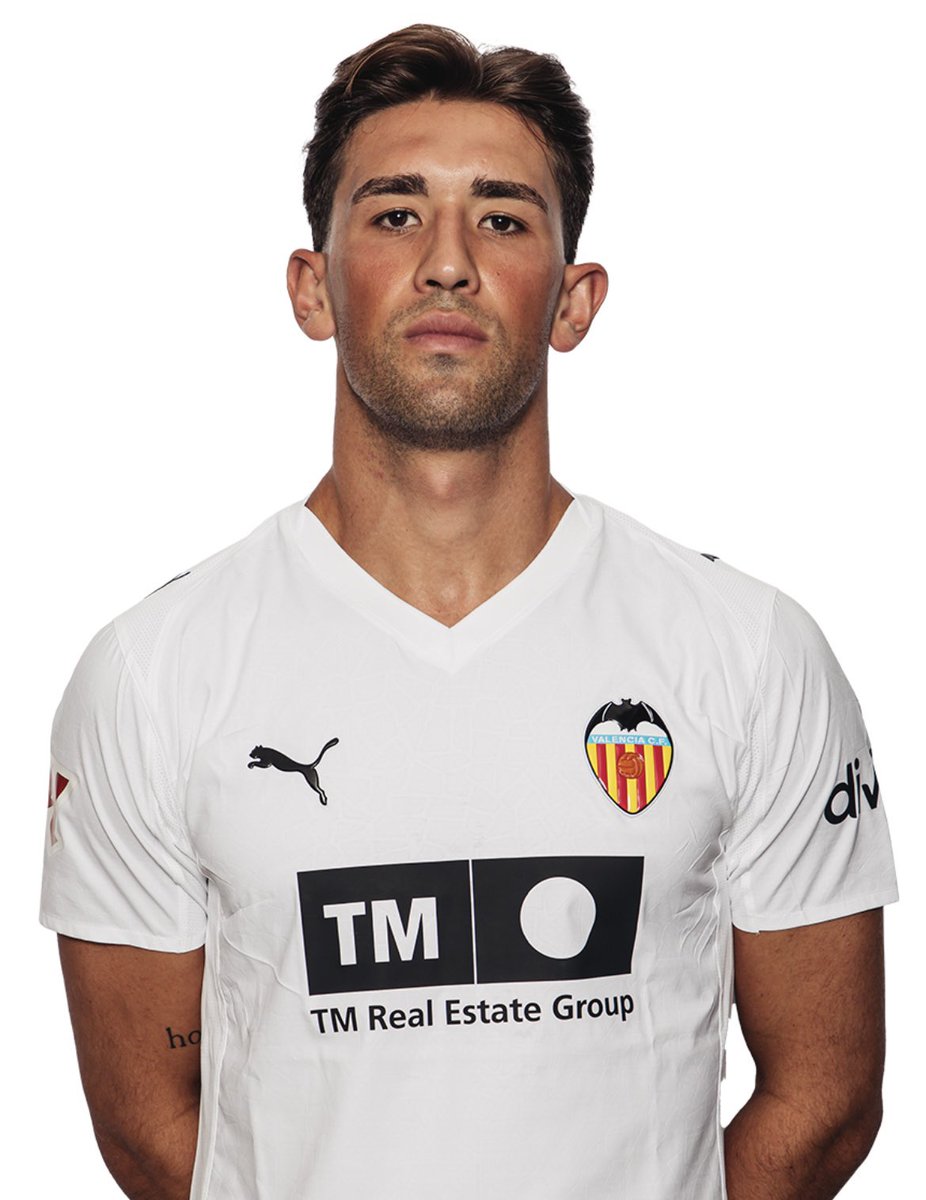 Hoy cumple 23 años Jesús Vázquez Alcalde, jugador del Valencia CF. Ha disputado un total de 122 partidos con el primer equipo, 60 de ellos como titular, ha marcado 2 goles y ha dado 6 asistencias de gol.