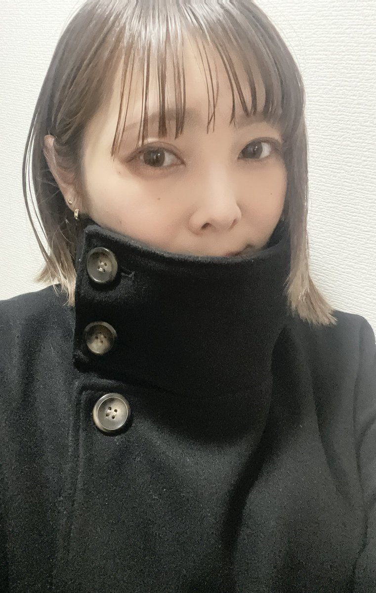 ayacon6146's tweet photo. *.ﾟ 𝙷𝚊𝚙𝚙𝚢 𝙽𝚎𝚠 𝚈𝚎𝚊𝚛 🐴 ͗ ͗
今日は昼から北海道神宮へ⛩
すーごい人だった🥹
おみくじ吉！！
今年も1年健康に楽しく😚🫶
NANAのガチャガチャ、1発目でななれん出たぁあああ🥰🙌 https://t.co/89Cbf9Eiz0