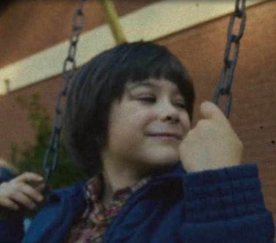 bedrot_barbie's tweet image. First day of kindergarten, versus high school graduation 🥺