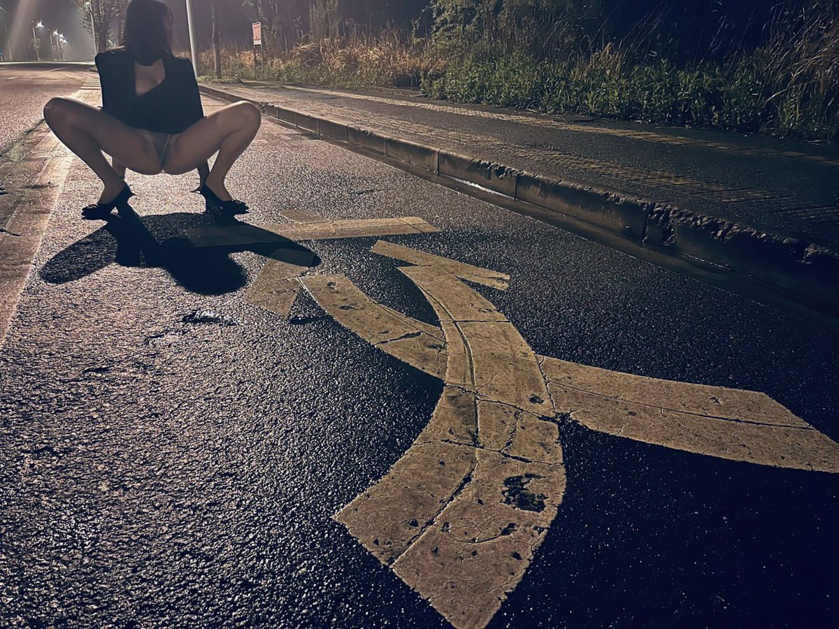 福利姬超分享的黄推图片1 - 网红私拍内容