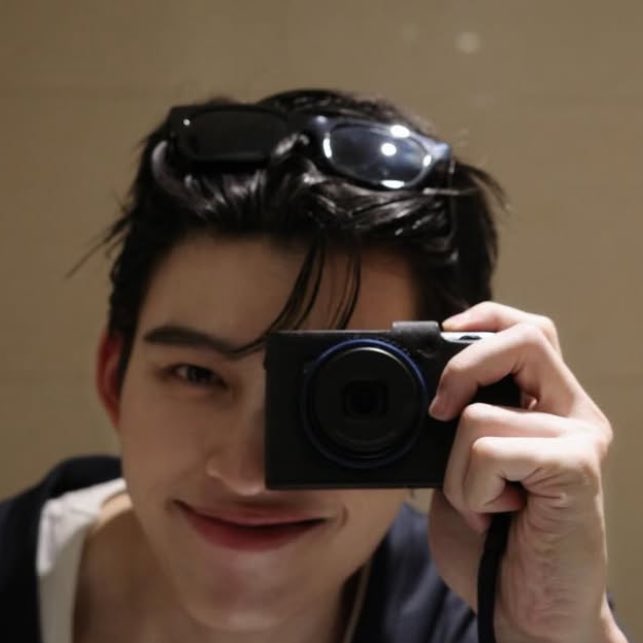 suikatopeach's tweet image. you smile i smile :)