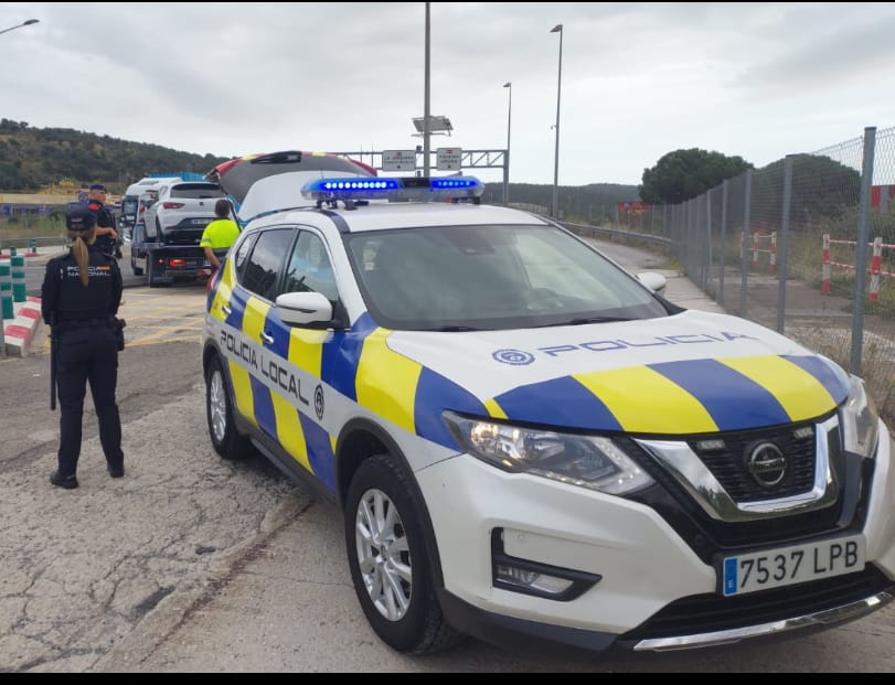 🔎 Activitat destacada de la Policia Local durant el mes de desembre 🛃

🚔 La Policia Local ha continuat treballant intensament per garantir la seguretat, el civisme i la convivència al municipi. Aquest és el balanç del mes de desembre: f.mtr.cool/ifuuornfho

#LaJonquera