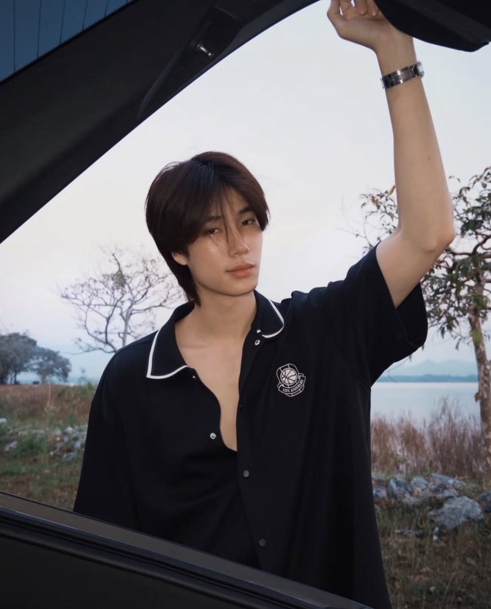 wrotefaith's tweet image. The photographer and his muse. I’m starting a rumor.