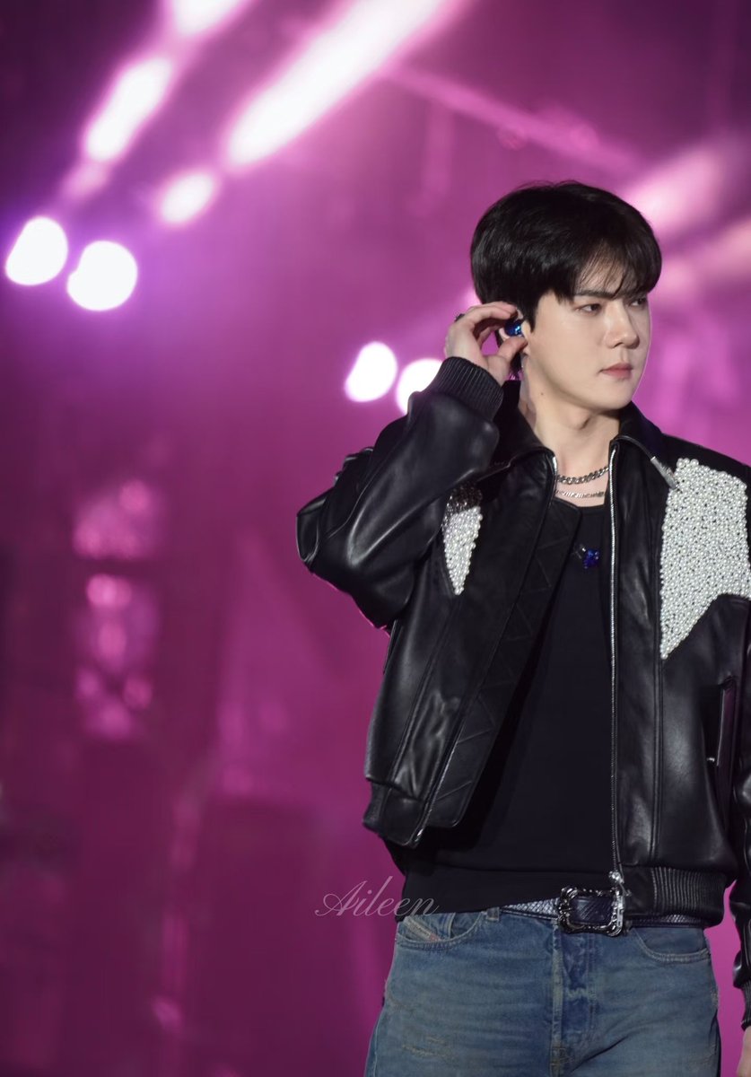 his face card so gorgeous!

#SEHUN #세훈