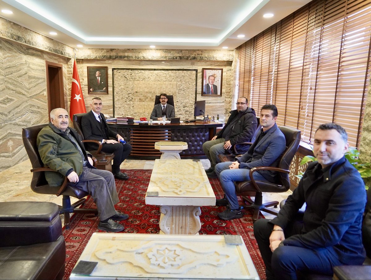 Kaymakamımız Ömer Coşkun, Ayhan Ertürk İlkokulu Okul Aile Birliği üyelerini kabul etti.

@omercoskun5835 
<a href="/AyhanErturkUrg/">NEVŞEHİR ÜRGÜP AYHAN ERTÜRK İLKOKULU</a> 

#ÜrgüpKaymakamlığı
#Eğitim
#OkulAileBirliği
#AyhanErtürkİlkokulu