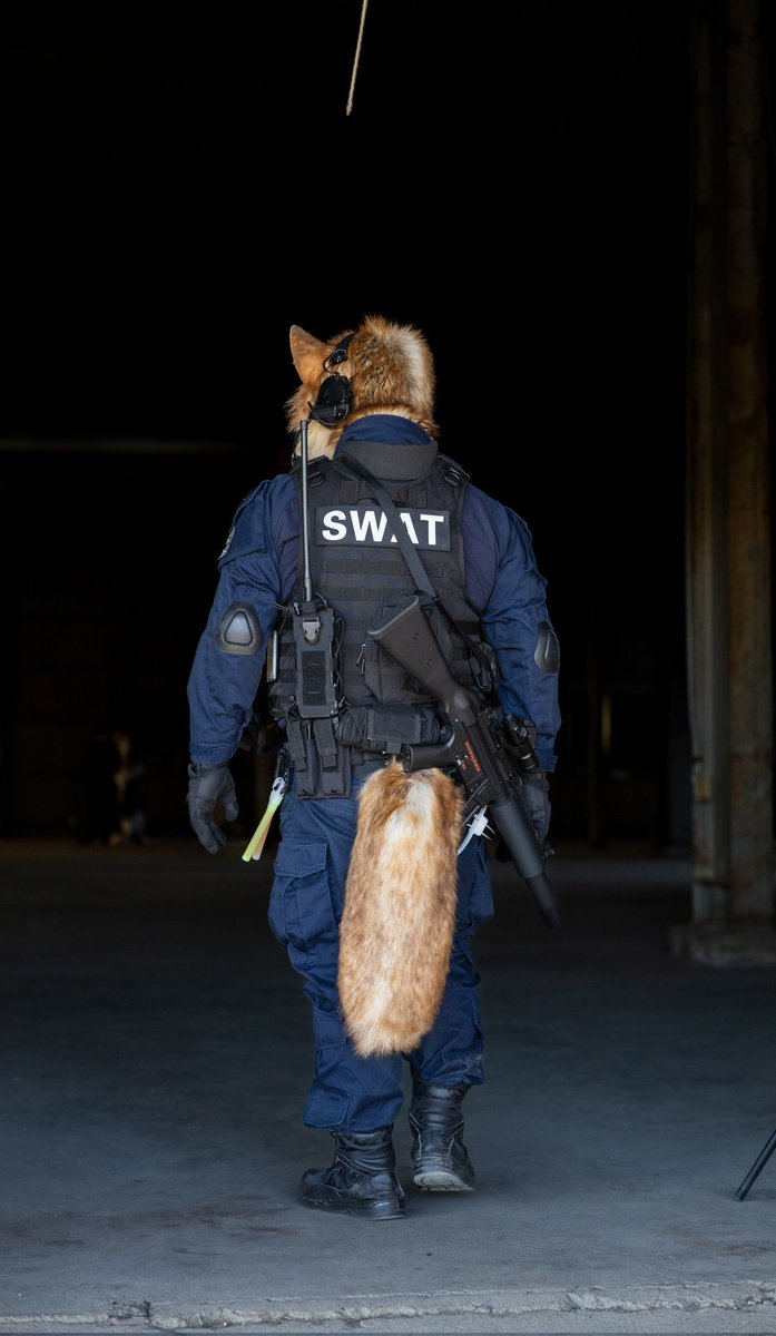 On my six.

#獣身売買4
#創造トリアノン
#FursuitFriday

📸 Photo by <a href="/ahodog_002/">いぬすけ</a>