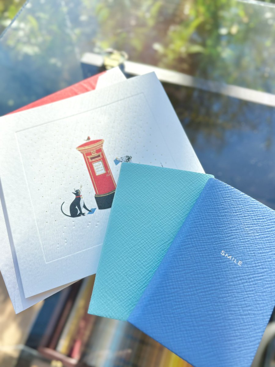 代官山 蔦屋書店 文具フロアでは、英国王室御用達ステーショナリー