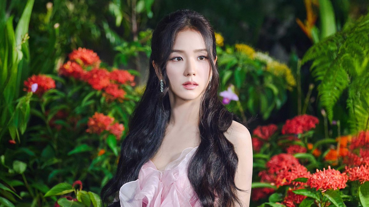 TheePopCore's tweet photo. Happy 31st Birthday to the one and only Visual Queen, Miss Korea, Dior Princess, Cartier Princess, extremely talented all-rounder diva, actress and singer-songwriter, global icon with undeniable presence, kind, humble, sweet, warm-hearted fairy, and a hardworking, passionate artist who continues to shine effortlessly — JISOO of BLACKPINK.