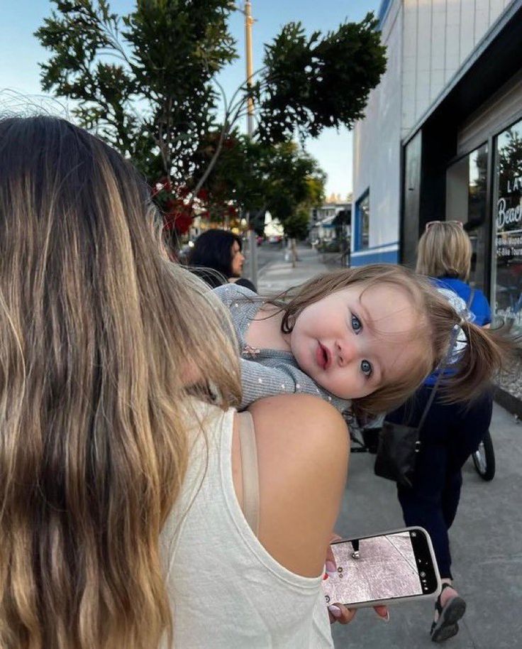 𝑲𝒊𝒅𝒔ᡣ𐭩 (@twilingy) on Twitter photo 