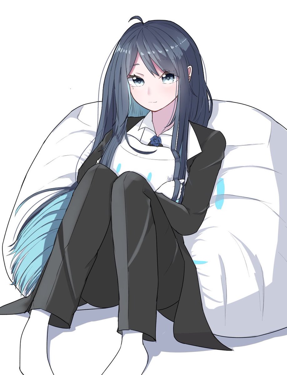tanakei_a's tweet photo. はちゃんクッションのbeforeとafterです。
 #Adoart 
◀︎2024                            2025▶︎ https://t.co/YSgbG6mwIj