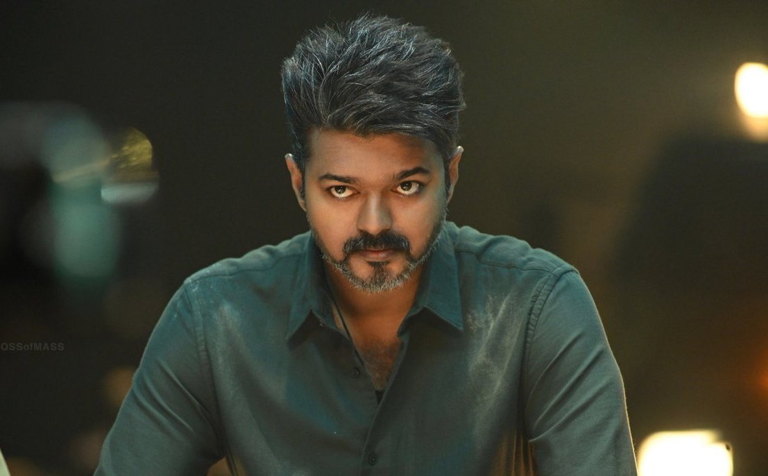 iammoviebuff007's tweet photo. #JanaNayagan - TN Bookings to Open From Sunday..🔥 Kerala Pre sales have already crossed 2crs..⭐ Almost all the Early morning shows are sold out in Bengaluru..⭐ #ThalapathyVijay begins his Batting at the Box office in style..💥 https://t.co/ZAkETlQNo7