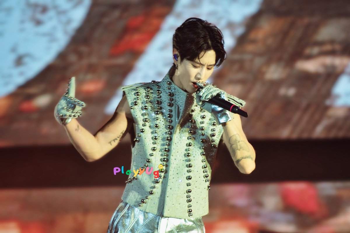 ploy_poly_yolp's tweet photo. 🔥🔥

MARK TUAN COUNTDOWN ICONSIAM
#MarkTuanxICONSIAM https://t.co/2IXEhKMWgA