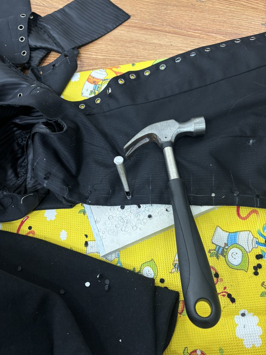 일어나서부터하루종일작업했어요 ㅆ발거