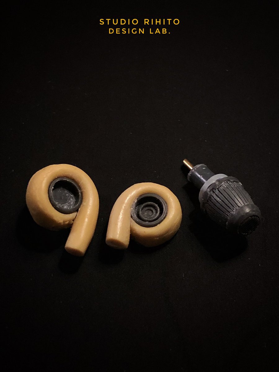 ポリポッドボールをターボ化するために、丸モールドとバーニアとタミヤパテとランナーでターボタービンとエアクリを製作中

乾燥したら表面処理と細かいディテールを追加して組み立て

あとインタークーラーとオイルラインも作らないとね