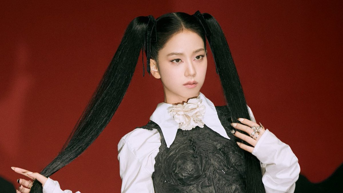 TheePopCore's tweet photo. Happy 31st Birthday to the one and only Visual Queen, Miss Korea, Dior Princess, Cartier Princess, extremely talented all-rounder diva, actress and singer-songwriter, global icon with undeniable presence, kind, humble, sweet, warm-hearted fairy, and a hardworking, passionate artist who continues to shine effortlessly — JISOO of BLACKPINK.