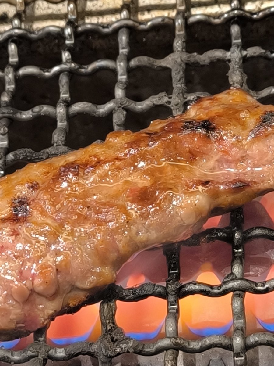 kami_el_3rd's tweet photo. 1月2日はいい肉の日なので https://t.co/Az9Jq1q938