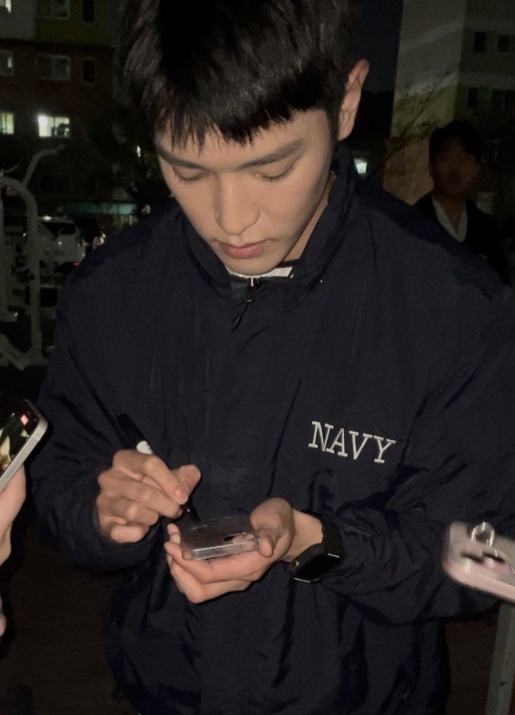 ไซน์ยังไงให้เหมือนเขียนใบสั่ง