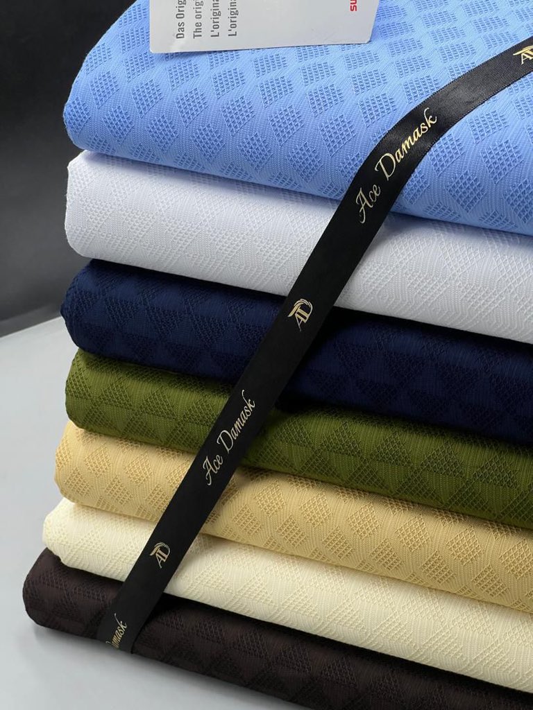 A_TeejayApparel's tweet image. End of year discount. 
10% discount off all fabrics

Marvel Swiss
N7,650 per yard till the 4th
N8,500 per yard normal price 
Call/Whatsapp 08109501155 
Available for Delivery Nationwide