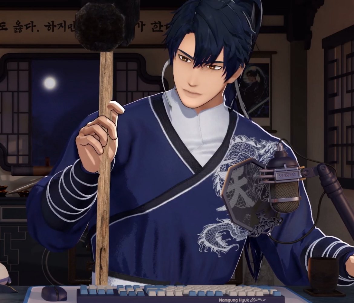 오늘 시청자영수증컨텐츠 (위시리스트 살지말지 정해주는 그거) 하는데 판사봉 준비했다더니 존나 대형 뚝배기 오함마 들고옴 
실화야? 수틀리면 걍 저걸로대가리깰것같은데