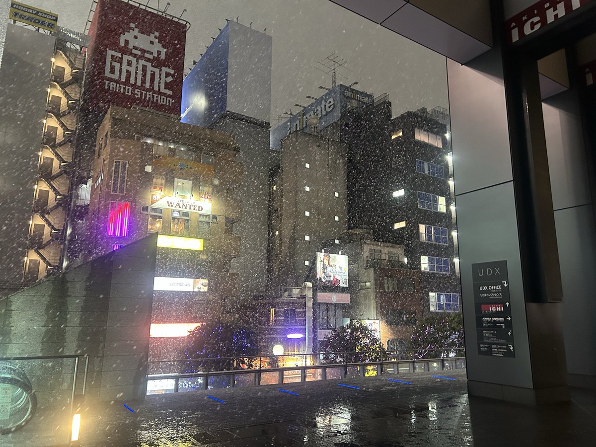 コミケ4日目！
ホワイトクリスマス…だな