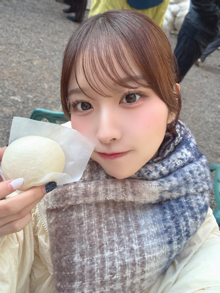 むしろ美味しそうな→のほっぺを食べちゃいたいかも〜😆