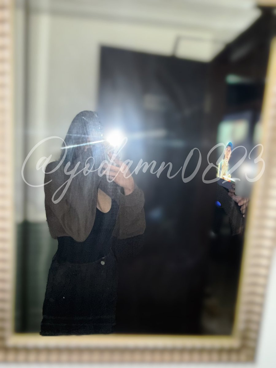 好冷喔 冷到頭痛🥶
然後家裡熱水器又壞掉🥲
今天有人要一起泡澡取暖嗎
直接進房聊天認識
#清新不清新 #同房換不換
#夫妻情侶聯誼
我是認真想洗洗澡泡泡澡！
不強調，老朋友們一定又要調侃我壞壞

但
剛好沒照片可以發了
或許還能順便補個圖庫😜