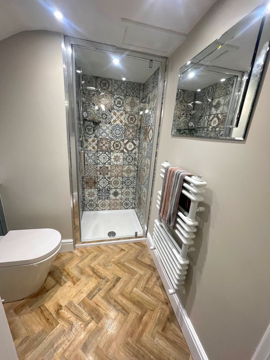 A gorgeous new shower room for our happy customer in Lidlington 🥰
👨‍🔧 Installed by TT Property Services
#bathroom #renovation #lidlington #bedfordshire