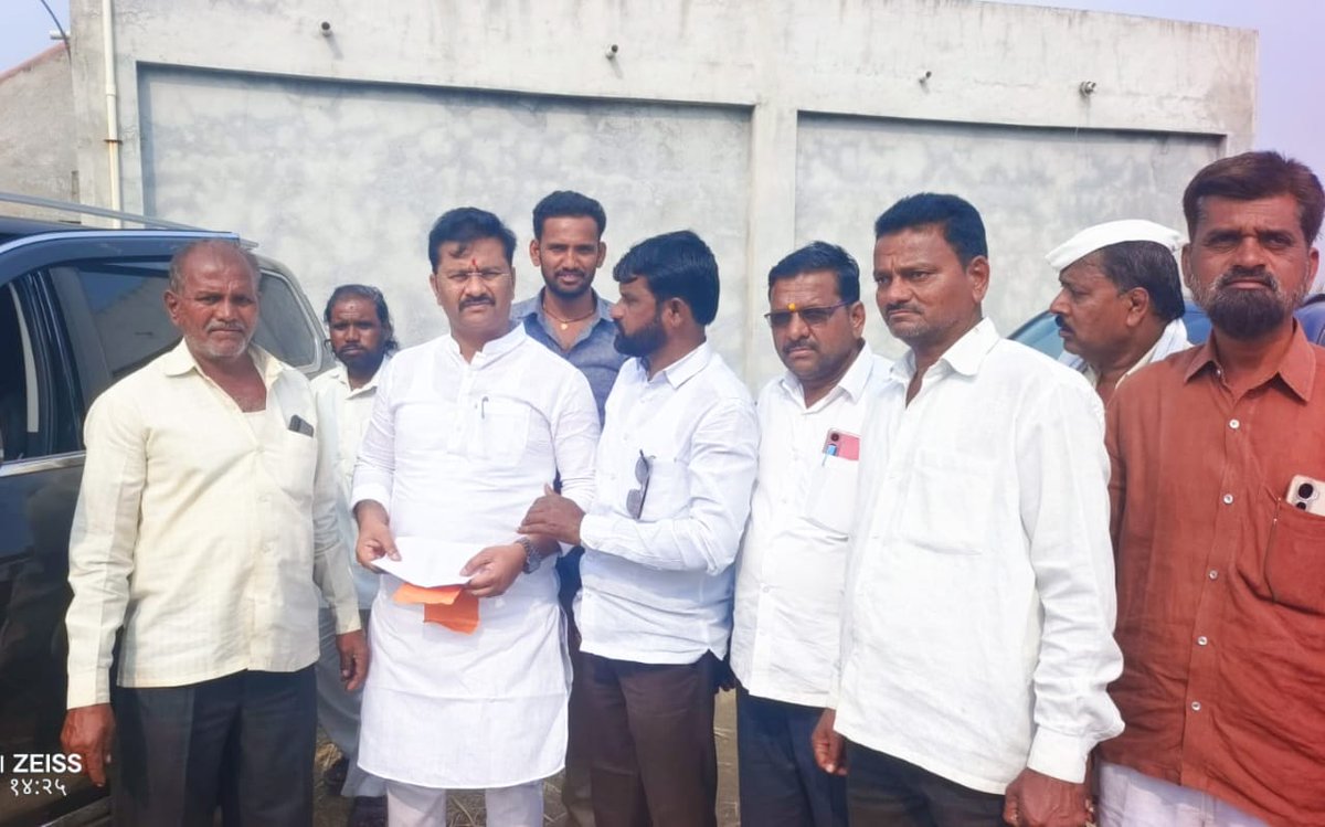 patil_abhijeet1's tweet photo. आज माढा तालुक्यातील वरवंडे येथे माझ्या स्थानिक विकास निधीतून मंजूर झालेल्या श्री सोमनाथ मंदिर सभामंडपाचे भूमिपूजन माढा लोकसभेचे खासदार धैर्यशील भैय्या मोहिते-पाटील यांच्या उपस्थितीत करण्यात आले..
#madha #pandharpur #mlapost #Update https://t.co/8UigNI6zlQ