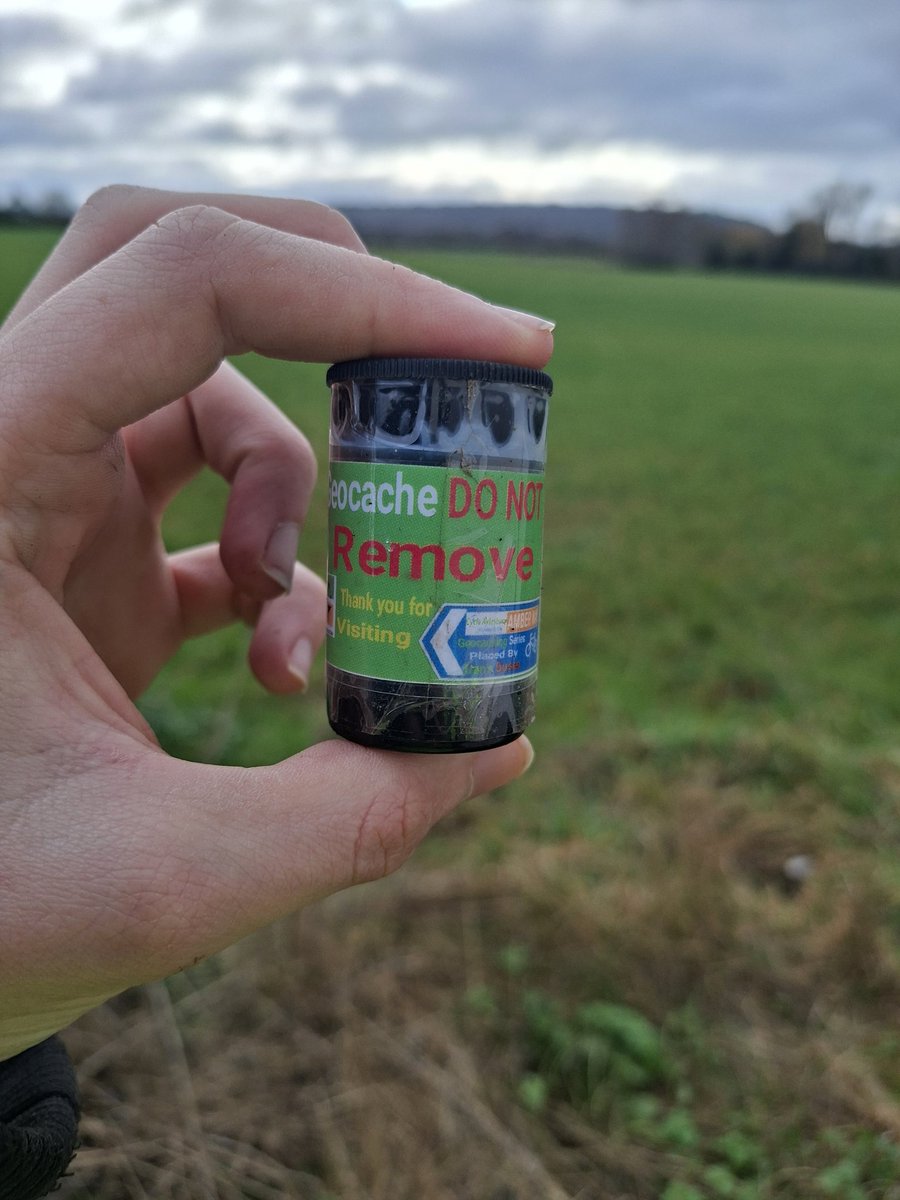 Dan's Community Group tweet media