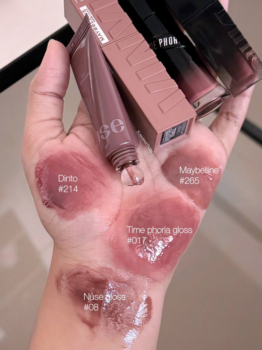 reviewchoey's tweet image. โทนที่ทาบางก็สวย ทาเข้มก็สวยย ถูกต้องมากก🥀🤎