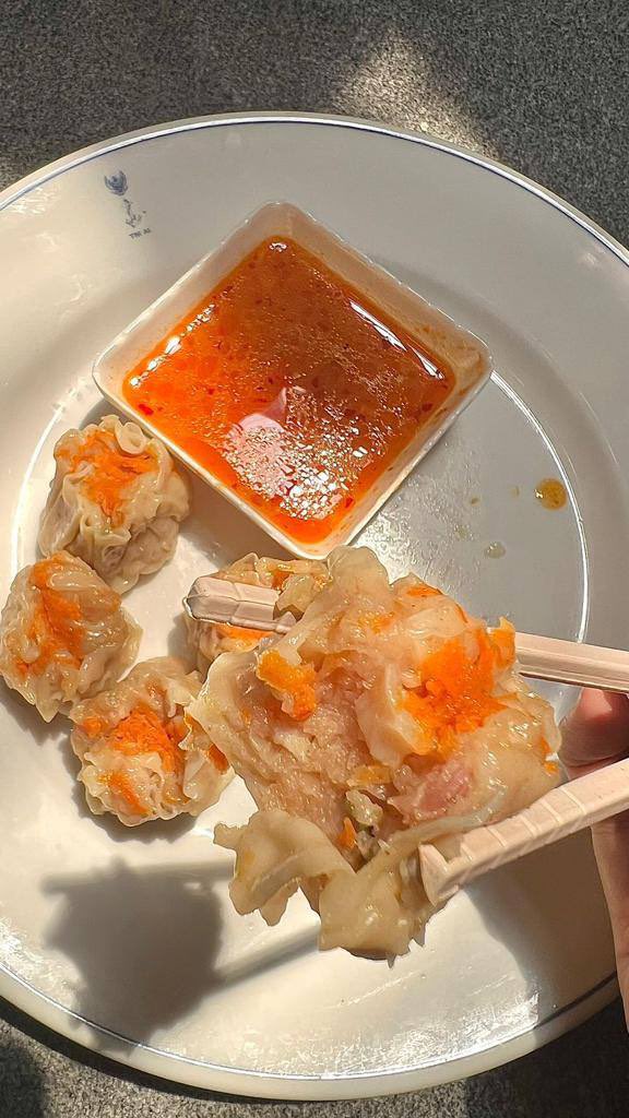 dimsumlinku2's tweet photo. geeesss dimsumlinku sudah aktif kembali 🥰 yang udah kangen dimsum di co yuuk 🫶🏻 https://t.co/1GrCkPWsgK https://t.co/fHWGW1SWsz