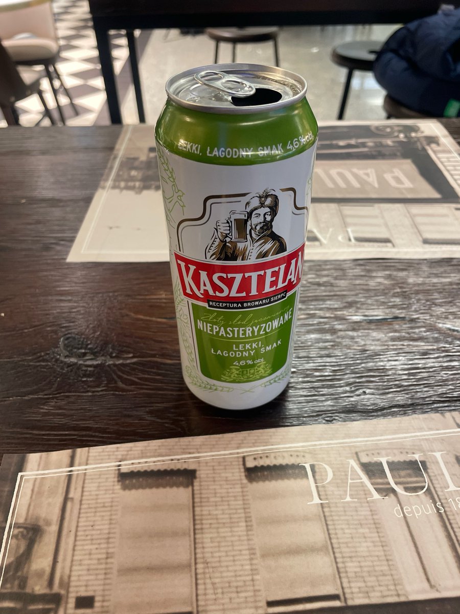 mcbprdn's tweet image. Мой первый евротрип стартует походу. Пока налакался польским пивом на пересадке в варшавском аэропорту