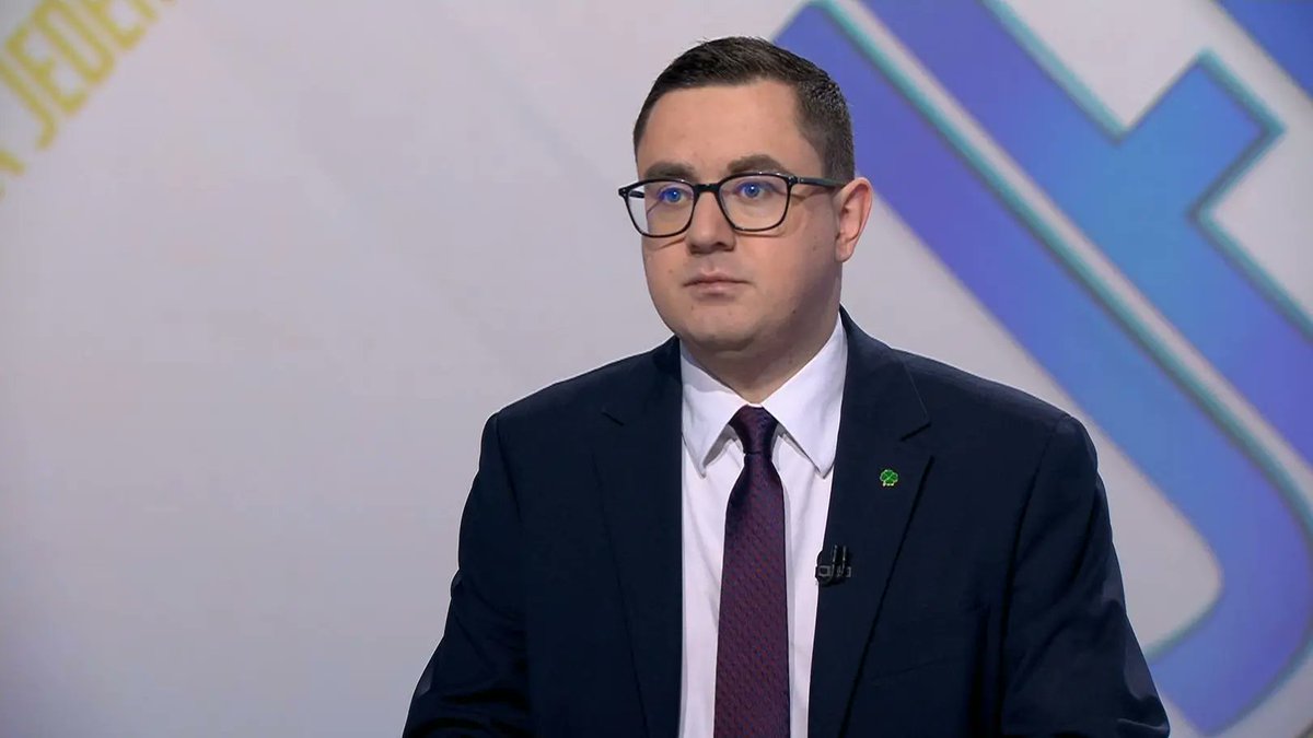 .<a href="/motykamilosz/">Miłosz Motyka</a> "Rachunki za prąd w 2026 roku będą na podobnym poziomie pomimo zakończenia mrożenia cen prądu - powiedział w piątek na antenie TVN24 minister energii Miłosz Motyka".

To dlaczego otrzymałem kwotę prognoz na najbliższe miesiące wyższą o 25 % 🤔🧐i kwota dystrybucji