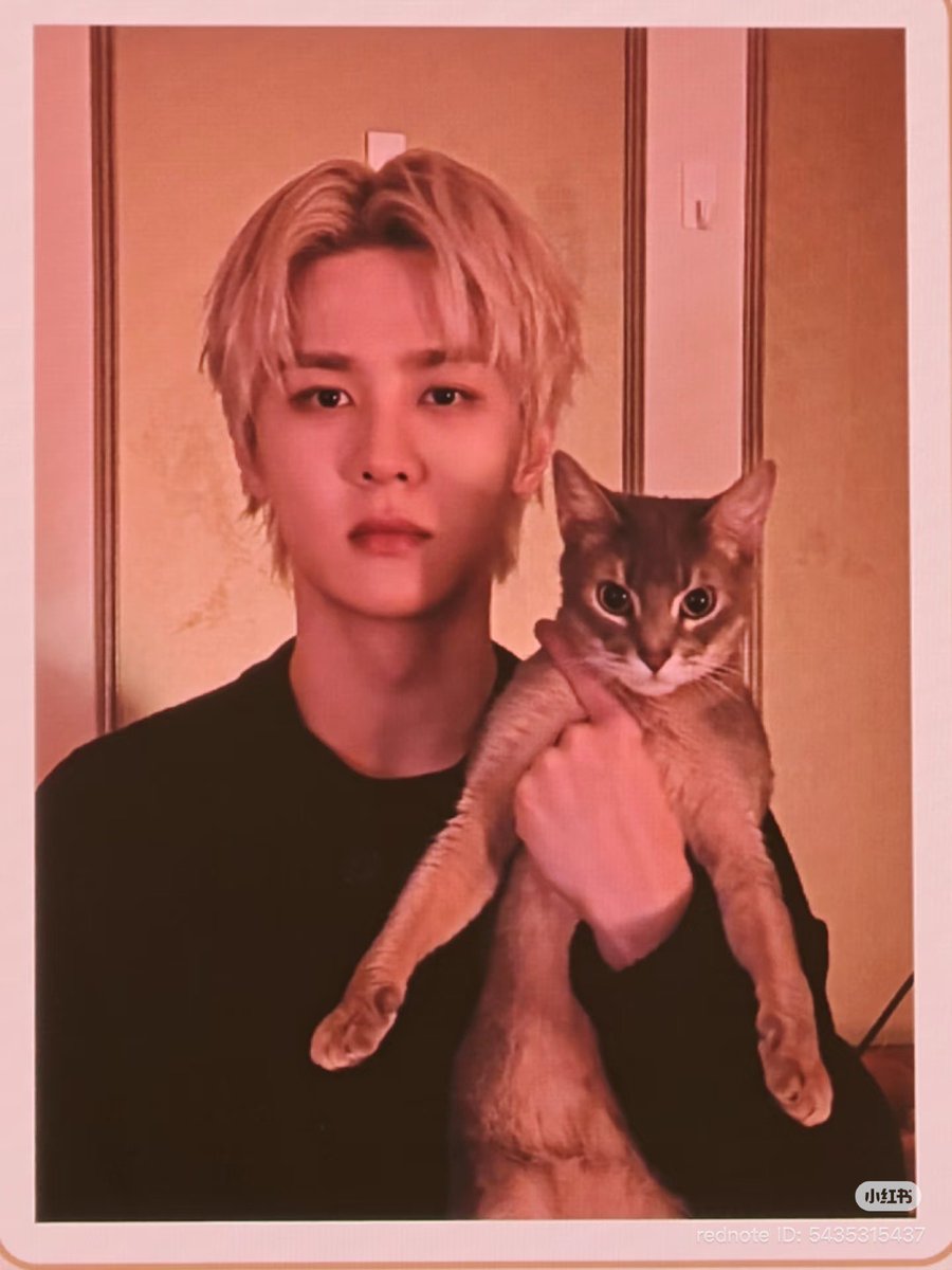 unknaiq's tweet photo. Like father, like son 😭 https://t.co/WgsDFfIDOF