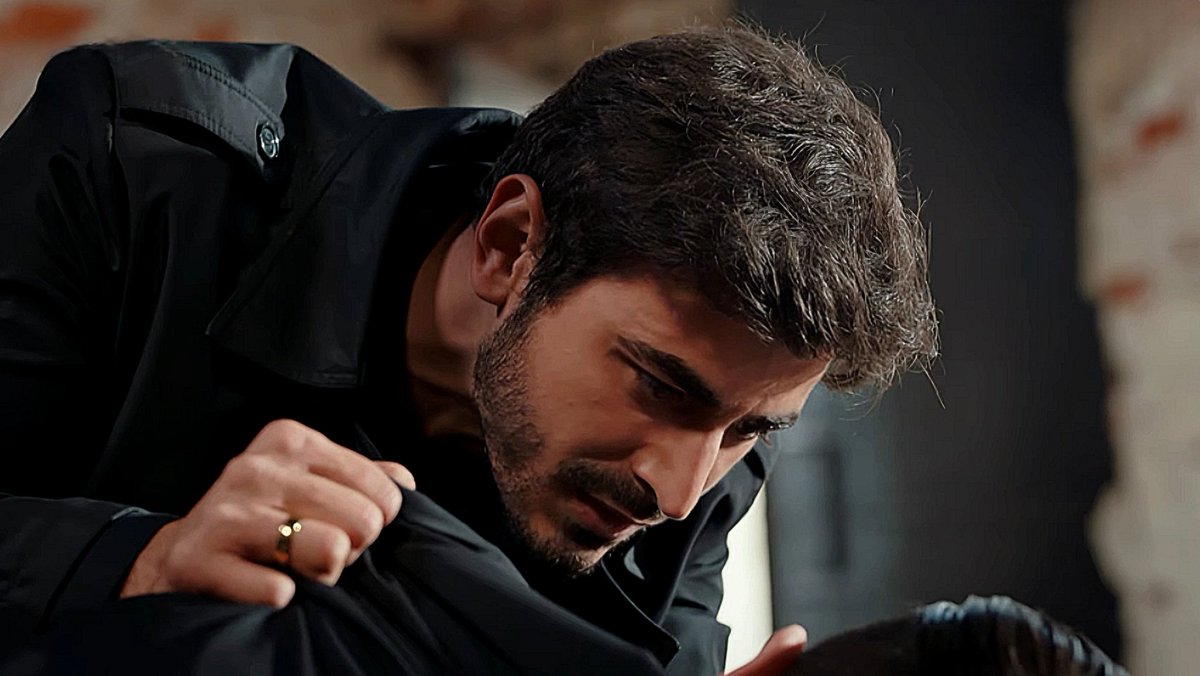 idcyaaaar's tweet image. #NEEDTHAT
#Arafta #EminGünenç