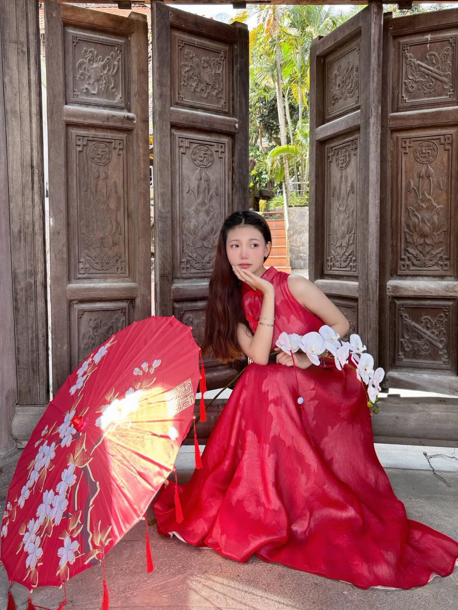 LeThiKimTuyen25's tweet photo. Happy New Year 🎇🧧 https://t.co/fkgT2vDsai
