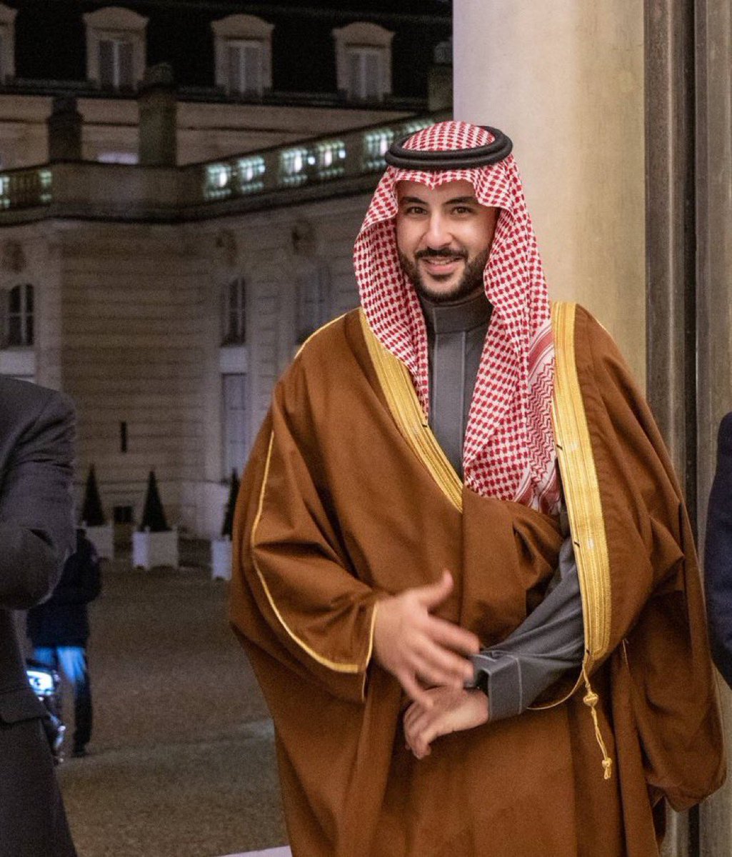 بمحض إرادته ..