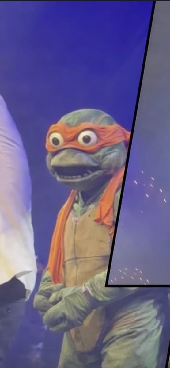 TimDuffy's tweet image. Michaelangelo realizing the paycheck wasn’t worth it