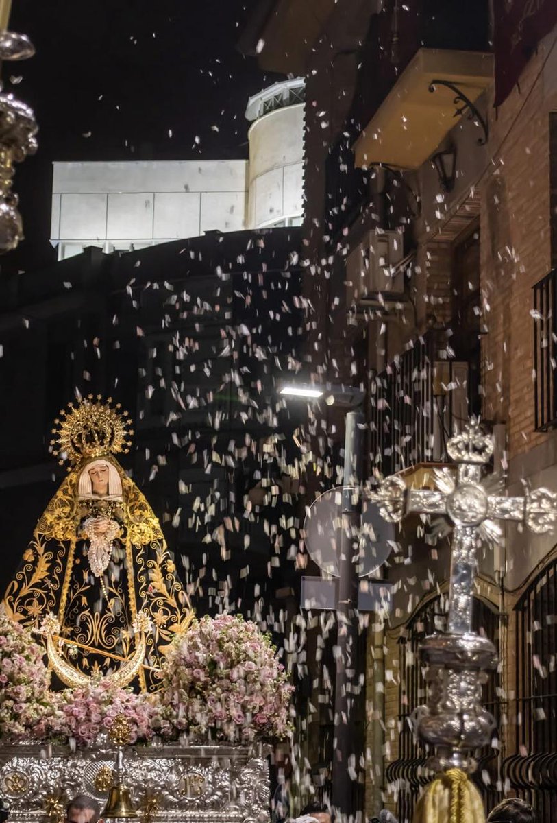 ✨Primer viernes de 2026 ✨

Con el año recién estrenado, comienza ya la cuenta atrás para un nuevo Viernes de Dolore. 

Nuestra Madre nos espera, como siempre, con su mirada serena y su silencio lleno de amor.

Que sea Ella quien marque el camino en este nuevo comienzo 💜.