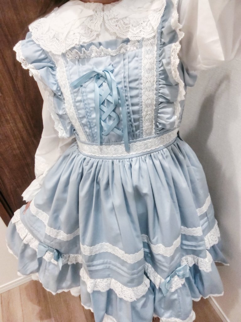 レア ・ SAMPLE メモリアルケーキ胸フリルジャンパースカート サックス 3段フリルケーキジャンパースカート【Infanta】 – Epetice