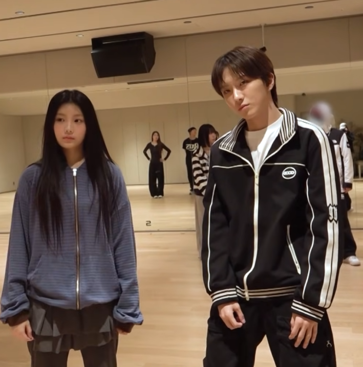 isgvlad2's tweet photo. Wonhee teach Woonhak how to be not cute anymore 😭😭 https://t.co/v0adzXmzsO