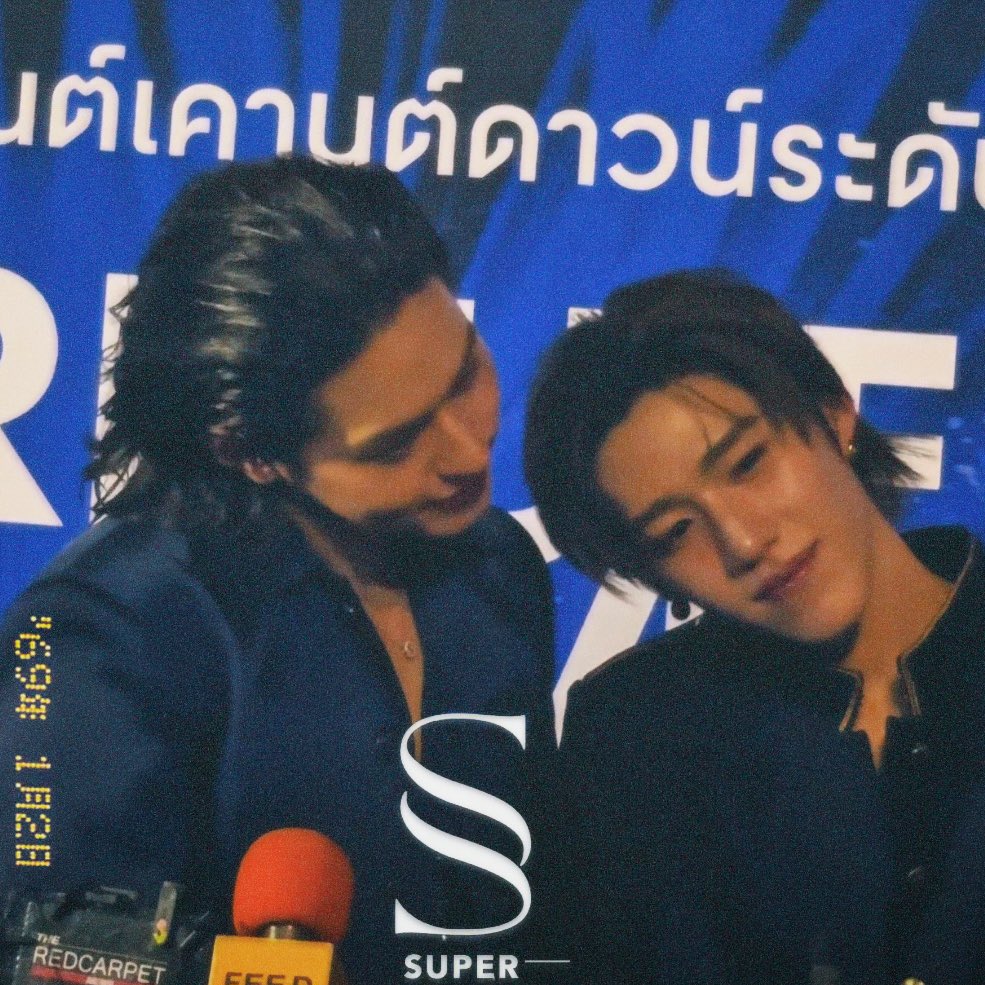 หากพรุ่งนี้ทุกอย่างหมุนไป ฉันคนนึงจะยืนตรงที่เก่า ♡