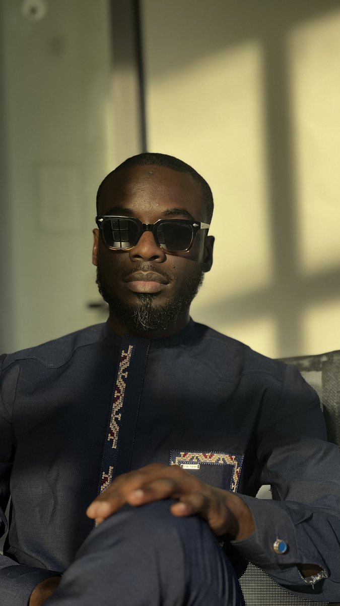 xaalilulaah's tweet image. Jummah Mubarack fam❤️
Habillé par Complexe Garmi 🤩
@Hadeeja_C yeina ko fa am😎